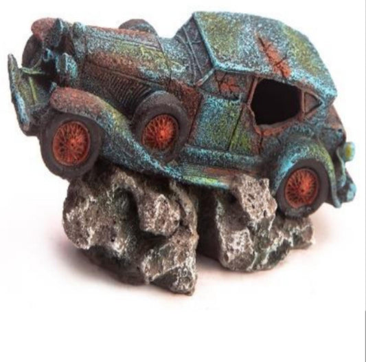 מכונית וינטאג׳ על סלע CH502